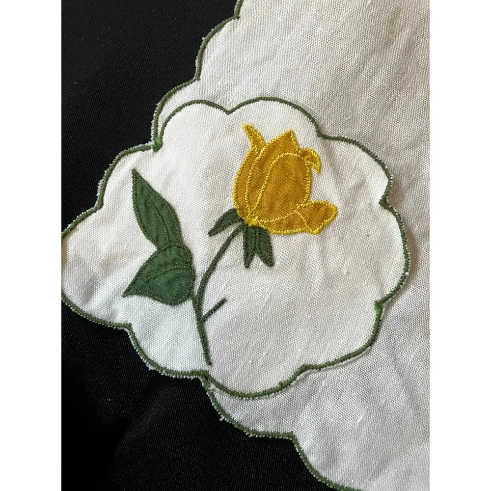 Vintage Linen Placemats Set of 6 Yellow Rose Embroidered Scalloped Table Mats